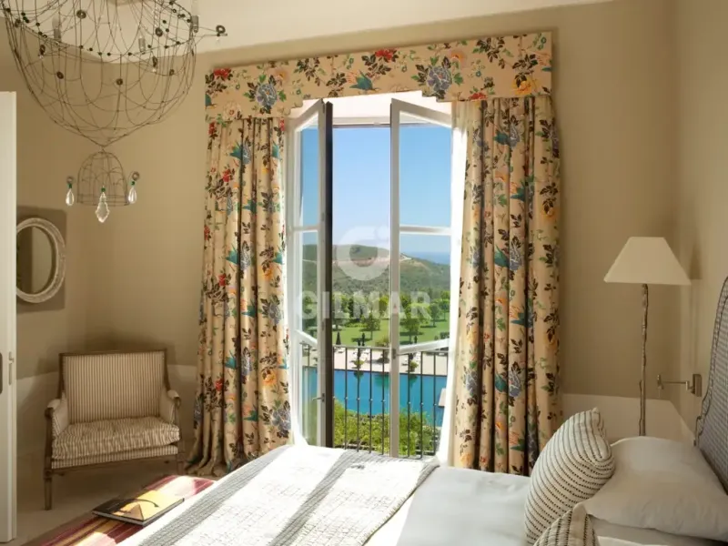 Chalet Independiente en Casares - Málaga