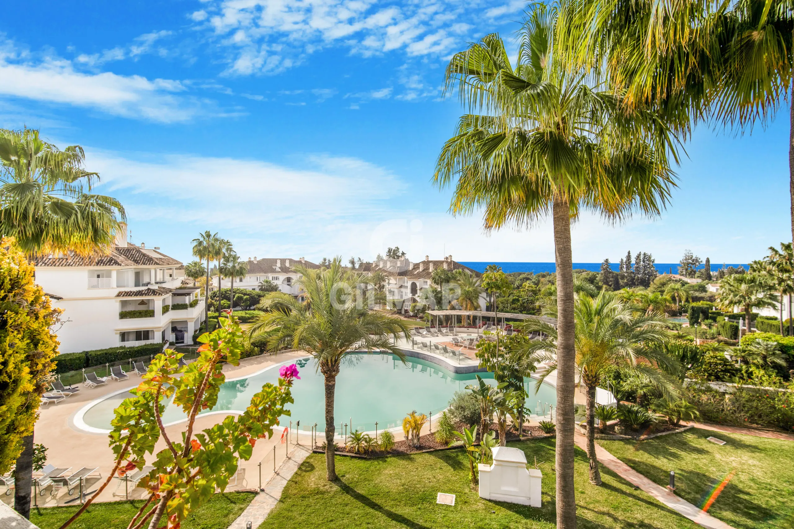 Duplex penthouse in Milla de Oro - Marb. Club - Málaga