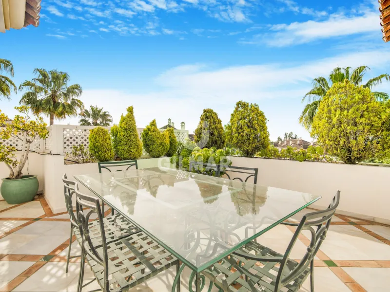 Duplex penthouse in Milla de Oro - Marb. Club - Málaga