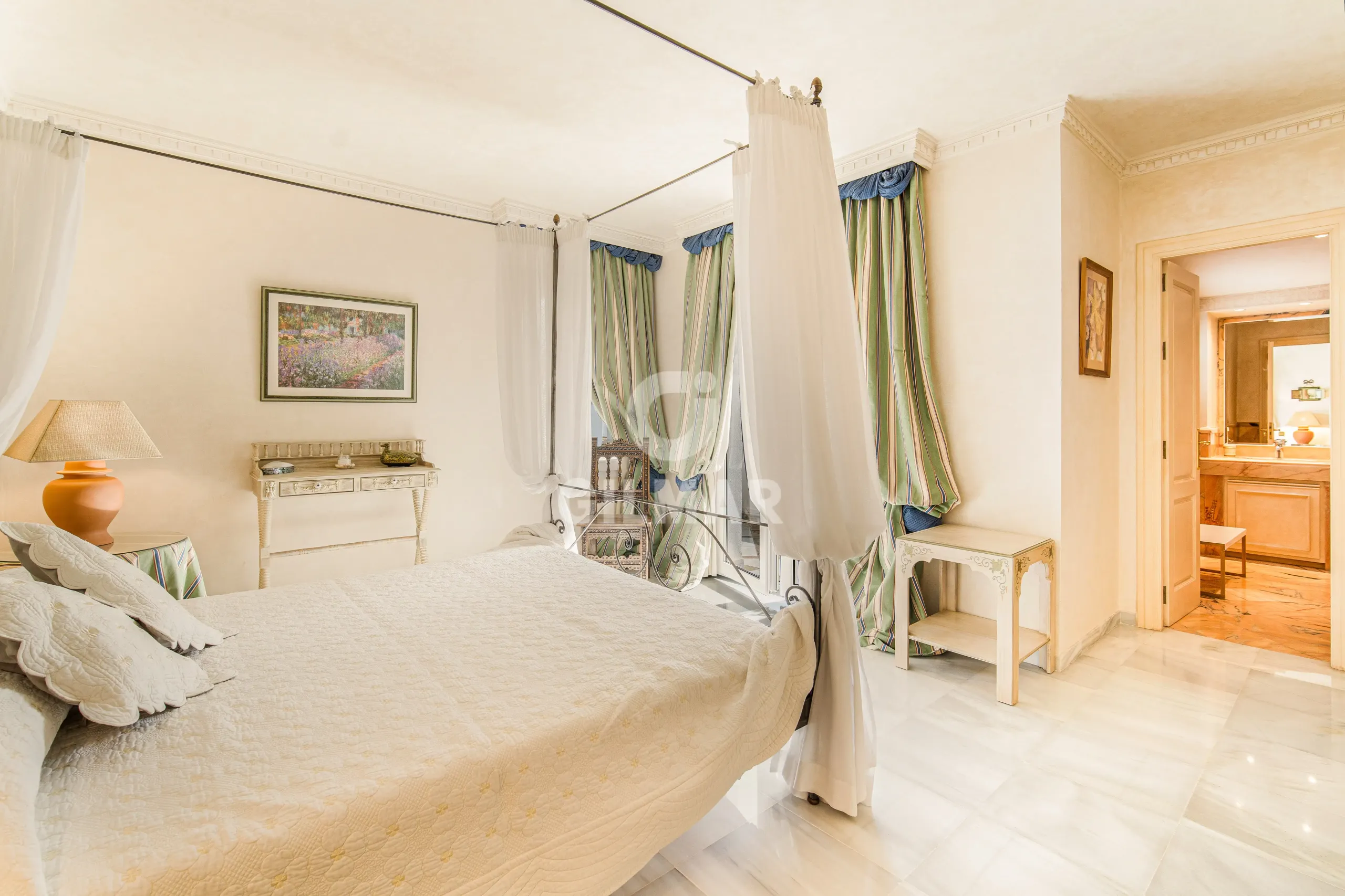 Duplex penthouse in Milla de Oro - Marb. Club - Málaga
