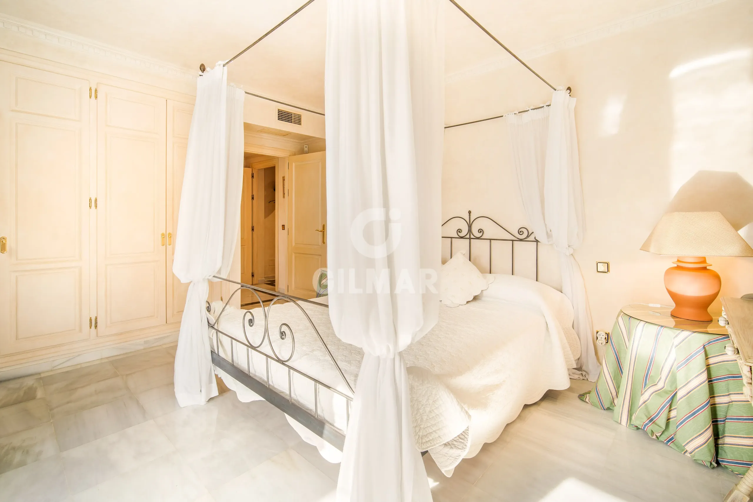Duplex penthouse in Milla de Oro - Marb. Club - Málaga