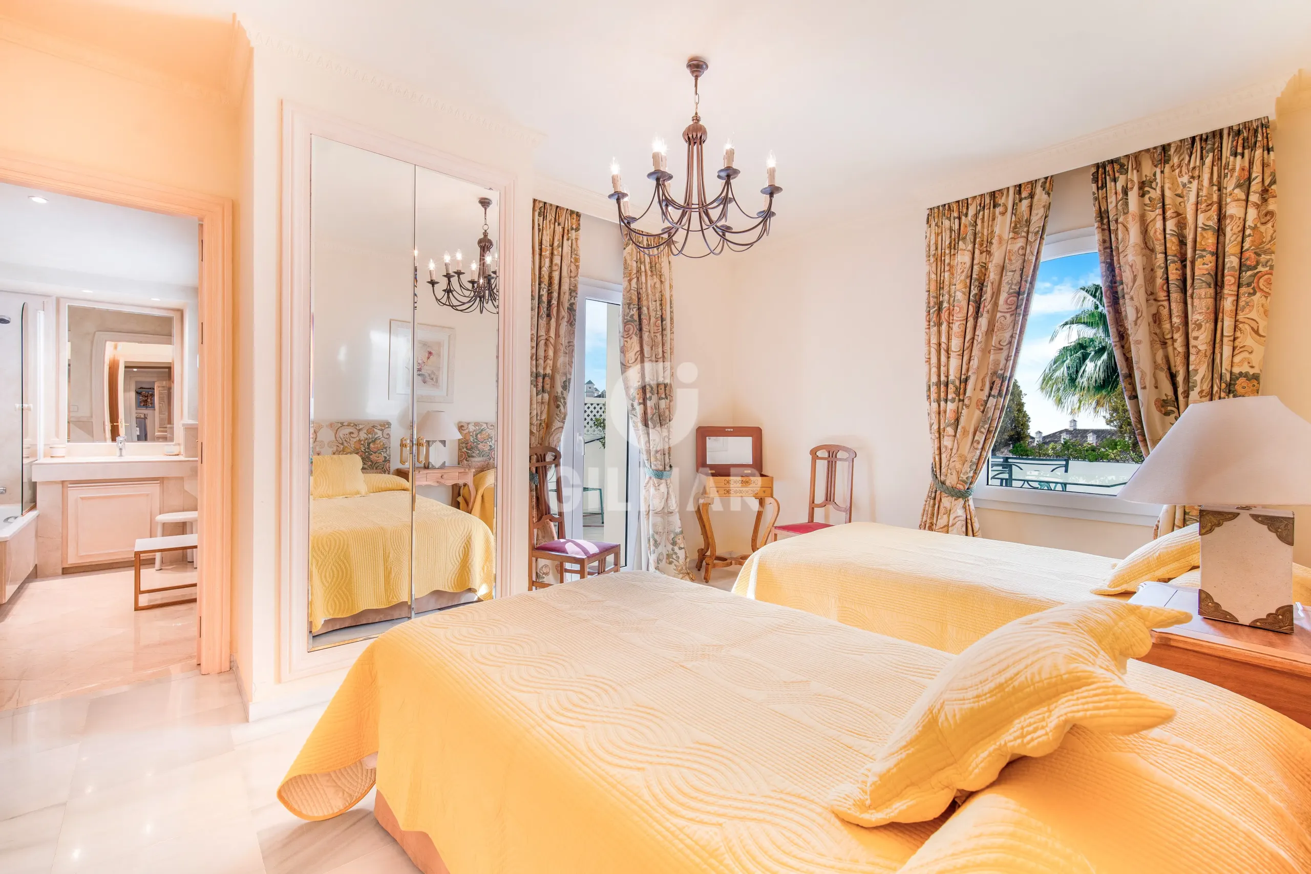Duplex penthouse in Milla de Oro - Marb. Club - Málaga