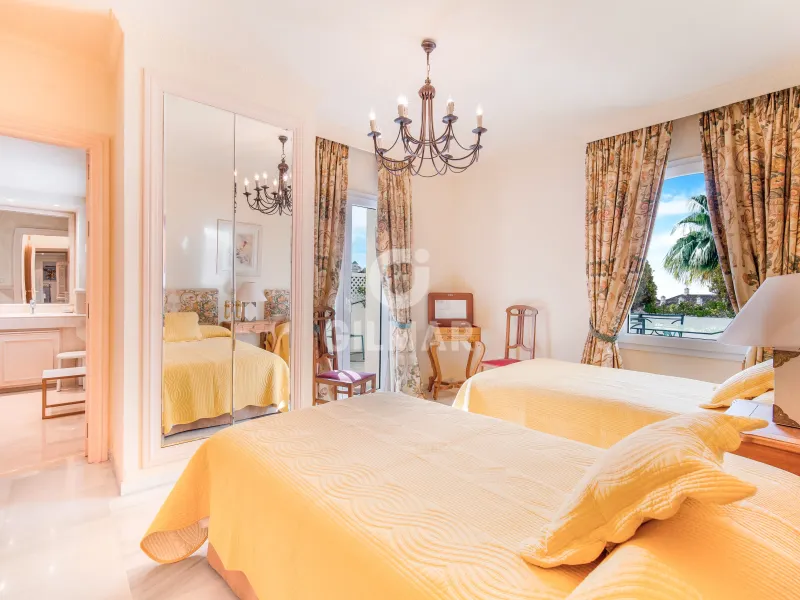 Duplex penthouse in Milla de Oro - Marb. Club - Málaga