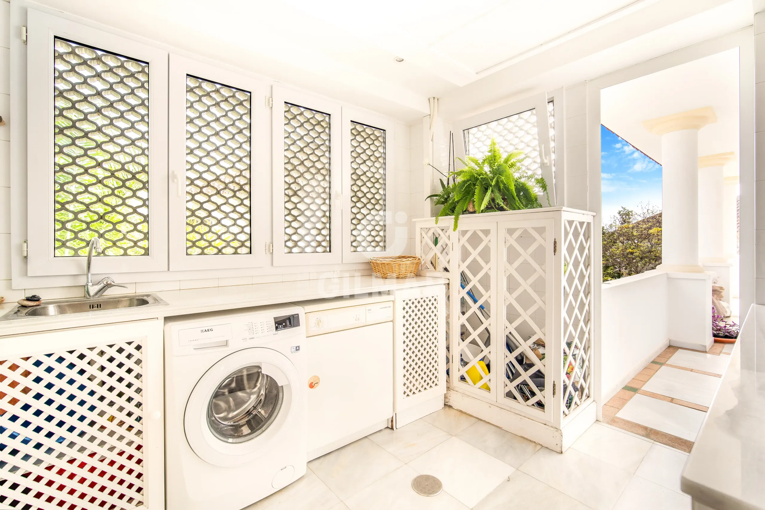 Duplex penthouse in Milla de Oro - Marb. Club - Málaga