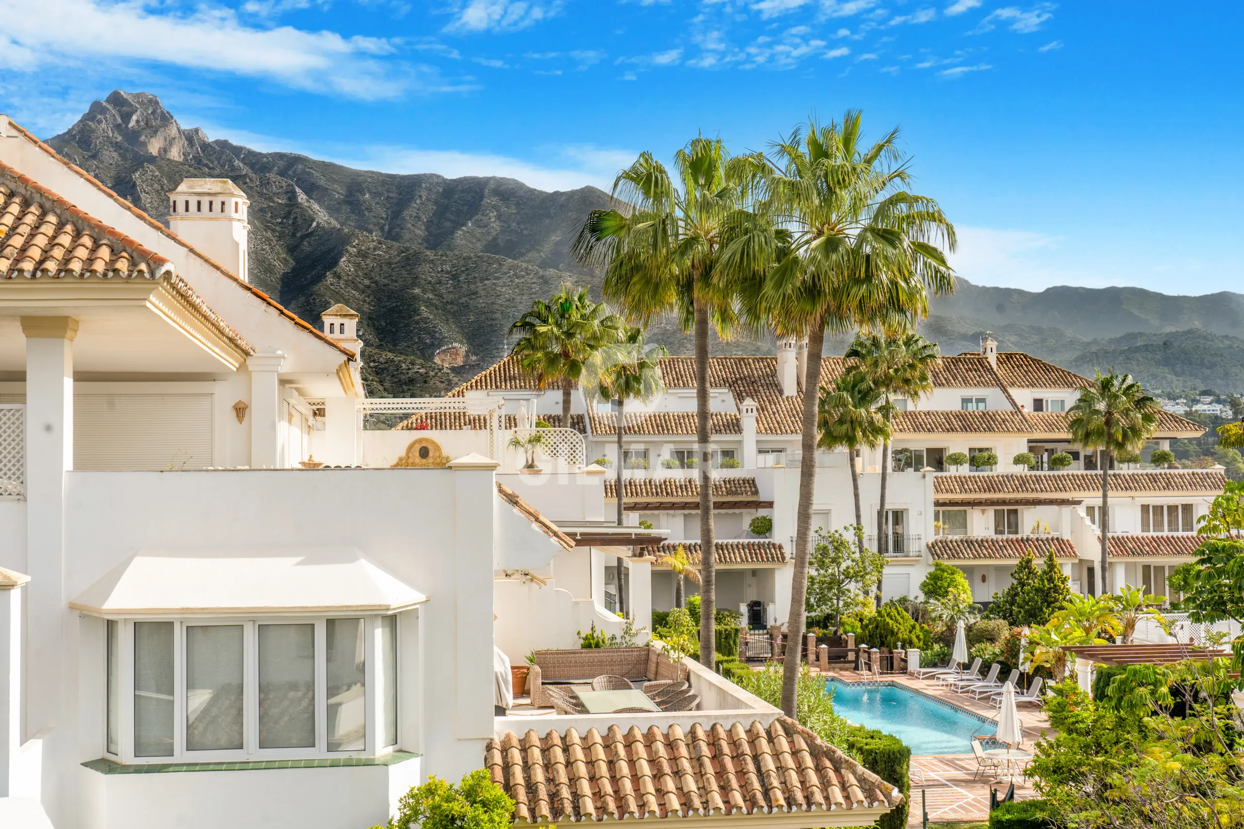 Duplex penthouse in Milla de Oro - Marb. Club - Málaga