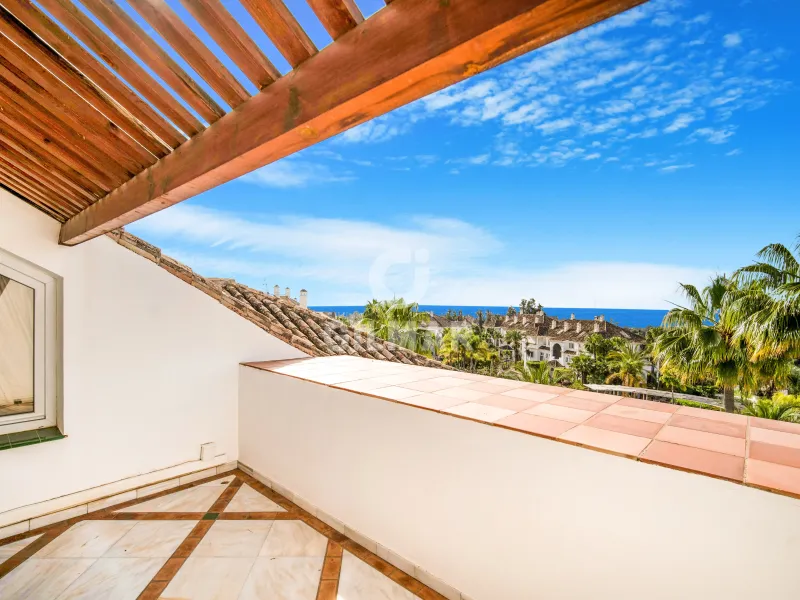 Duplex penthouse in Milla de Oro - Marb. Club - Málaga