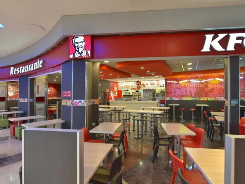 Prime Corner Retail Unit with International Tenant in Madrid – 4.5% Yield