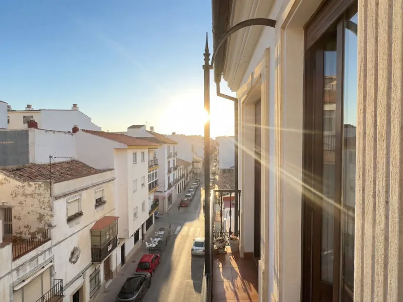 Spacious and stylish apartment with rooftop terrace and additional living level in the heart of Ronda
