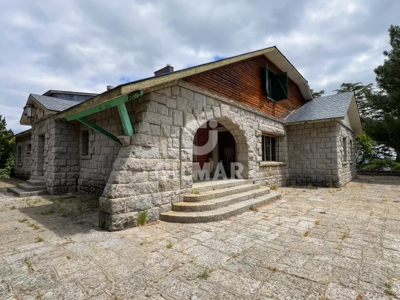 Chalet Independiente en Guadarrama - Madrid