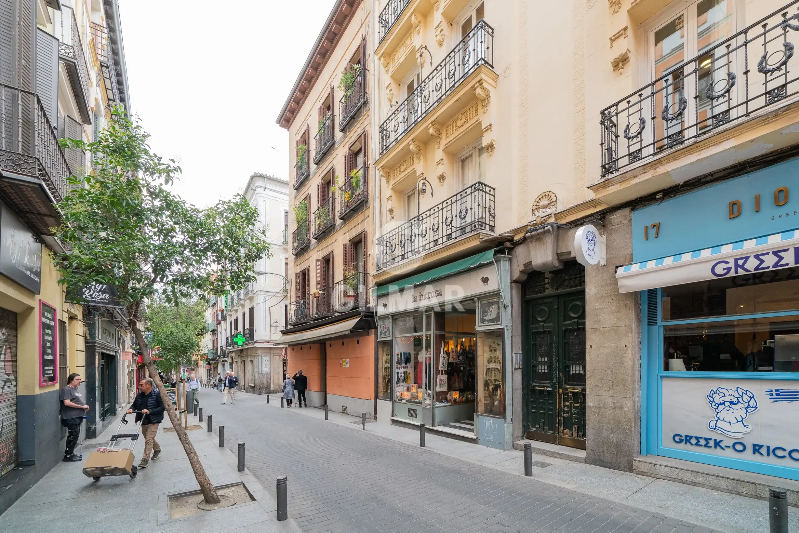 Apartment in Cortes - Madrid