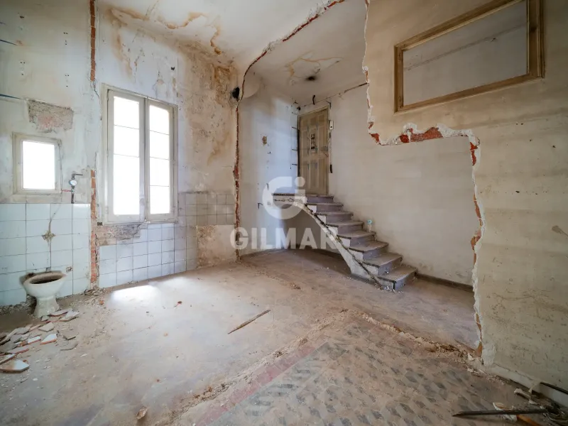 Apartment in Cortes - Madrid