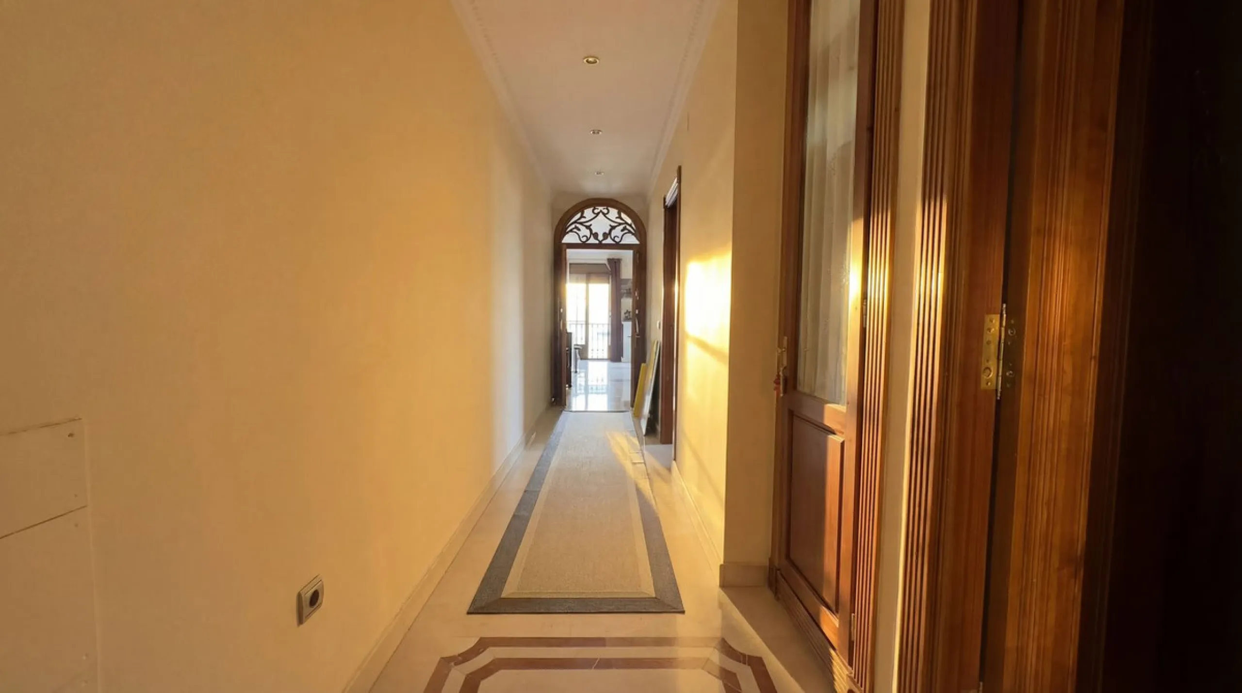 Spacious and stylish apartment with rooftop terrace and additional living level in the heart of Ronda