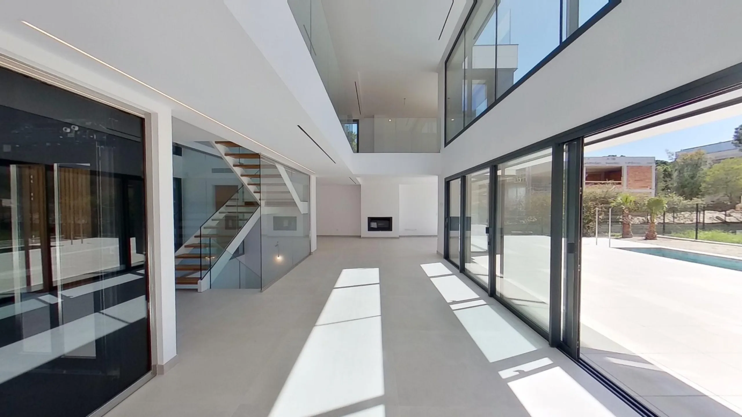 Exclusive Luxury Villa with Pool in Gava Mar, Barcelona