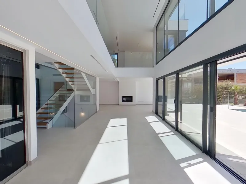 Exclusive Luxury Villa with Pool in Gava Mar, Barcelona