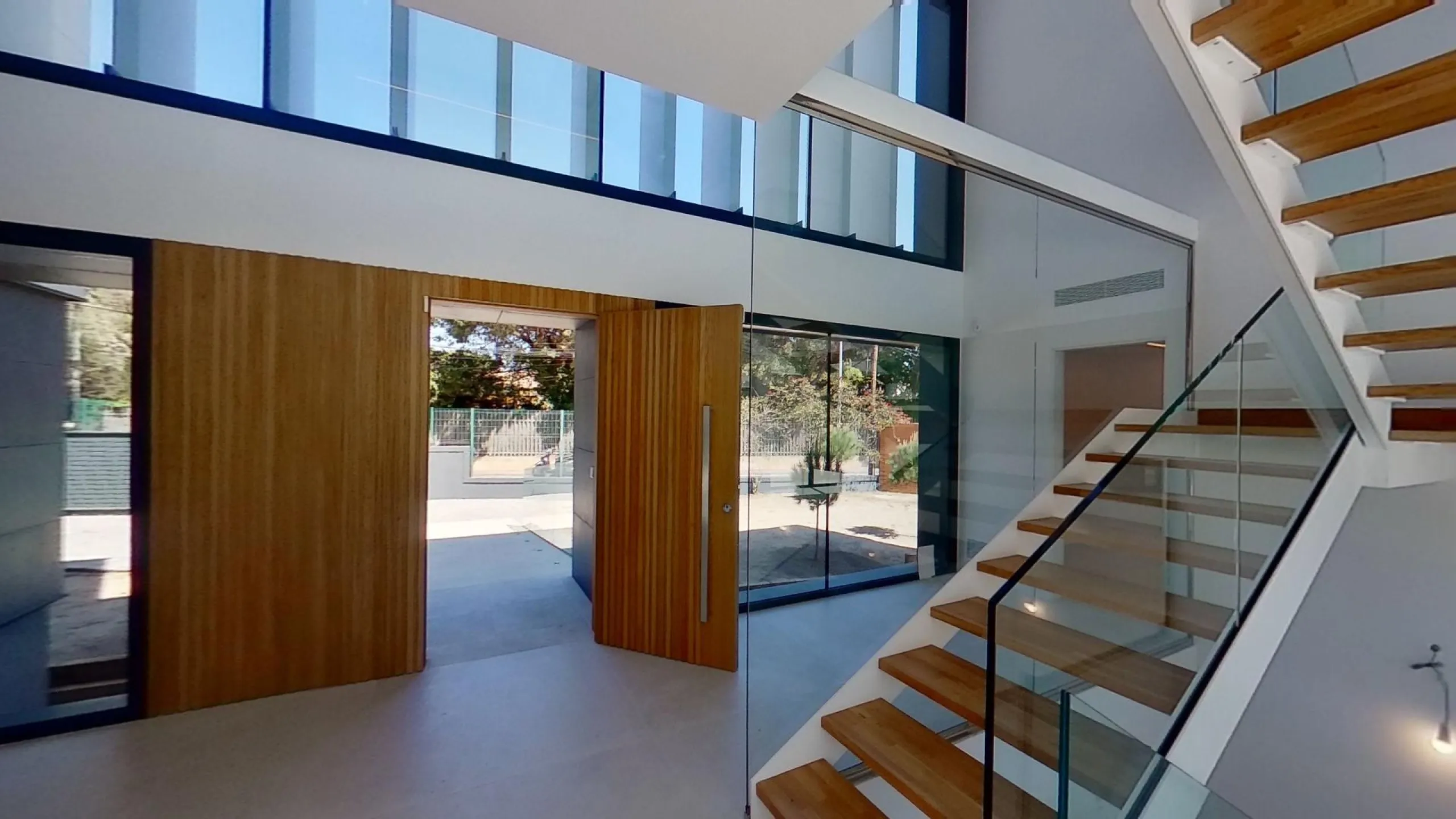 Exclusive Luxury Villa with Pool in Gava Mar, Barcelona