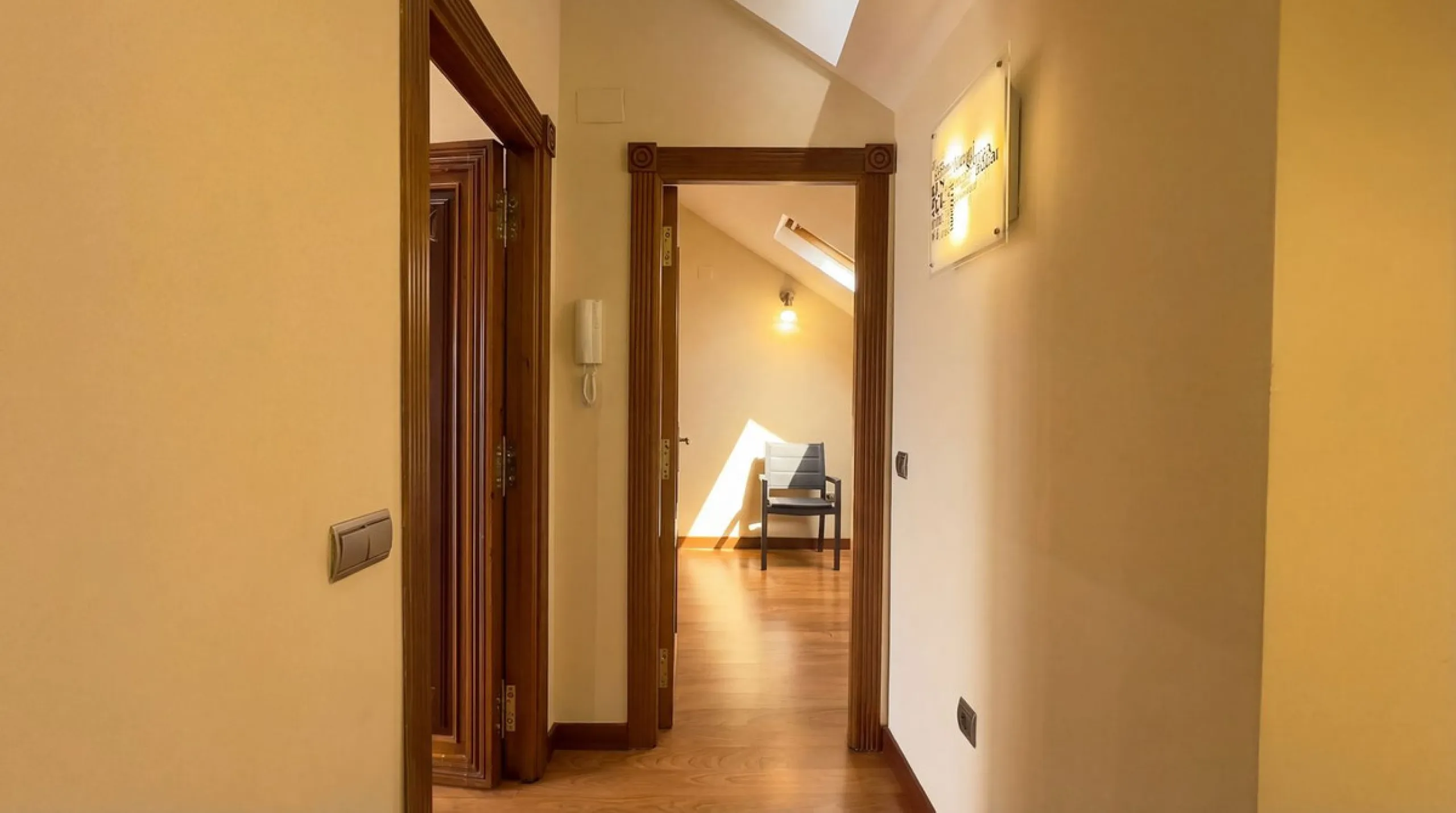 Spacious and stylish apartment with rooftop terrace and additional living level in the heart of Ronda