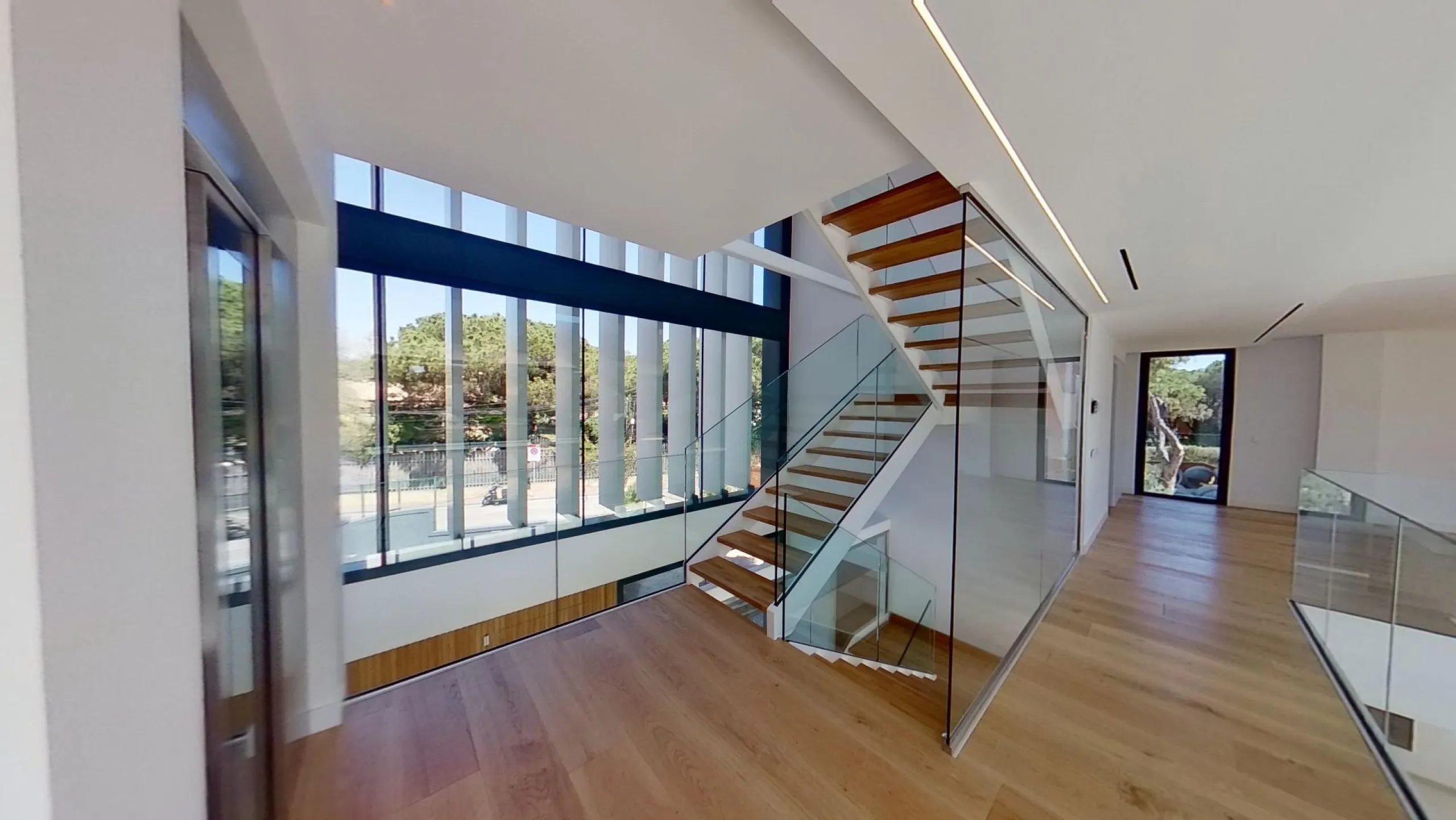 Exclusive Luxury Villa with Pool in Gava Mar, Barcelona