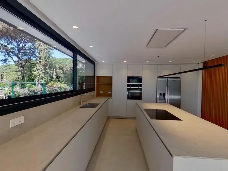 Exclusive Luxury Villa with Pool in Gava Mar, Barcelona