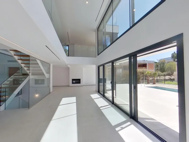 Exclusive Luxury Villa with Pool in Gava Mar, Barcelona