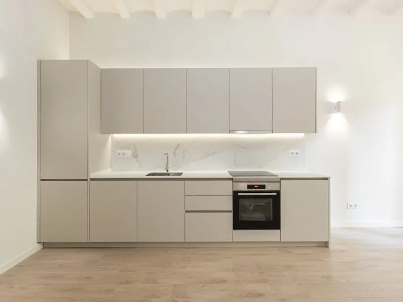 Apartamento renovado con encanto histórico en Poble Sec, Barcelona