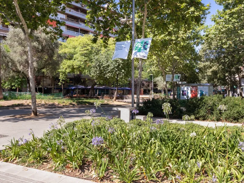 Apartamento renovado con encanto histórico en Poble Sec, Barcelona