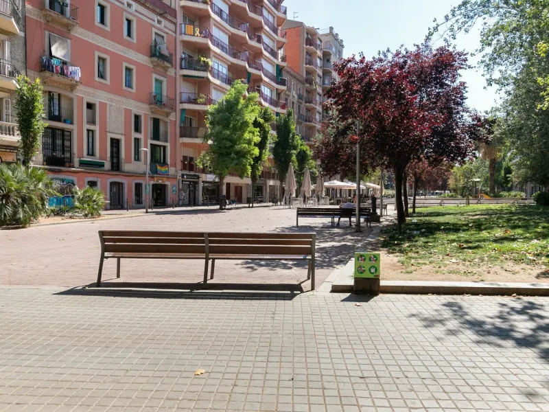Apartamento renovado con encanto histórico en Poble Sec, Barcelona