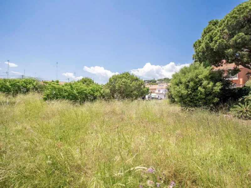 Exclusiva parcela en el centro de Sant Vicenc de Montalt, Barcelona