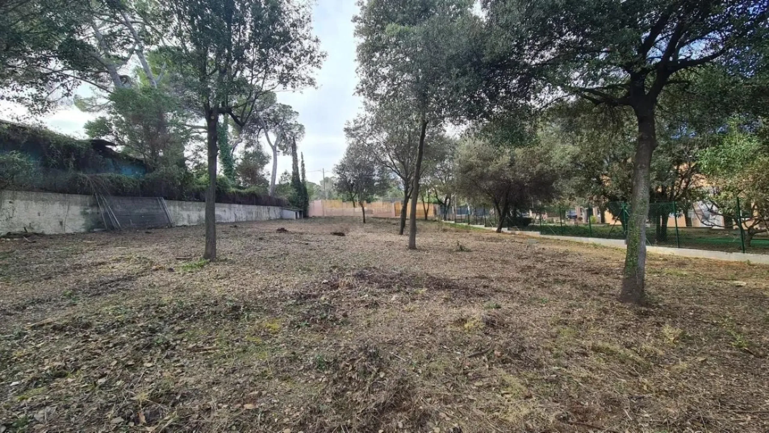 Magnífico terreno exclusivo en la mejor zona de Valldoreix, Barcelona