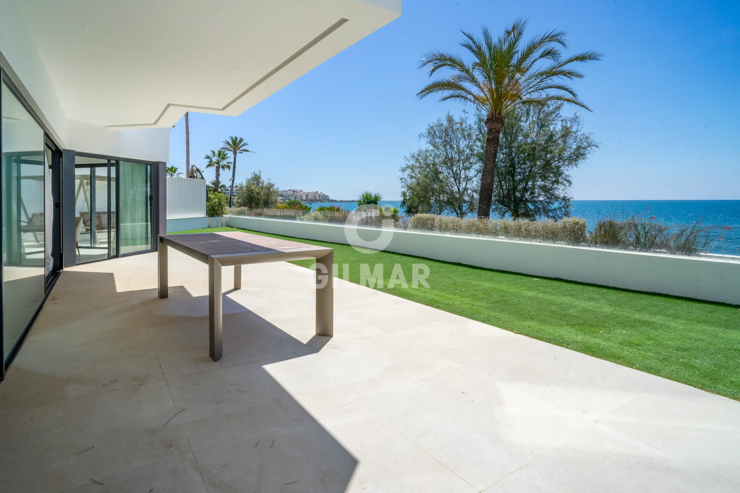 Chalet Adosado en Estepona Oeste - Málaga