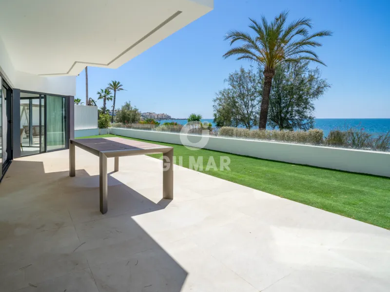 Chalet Adosado en Estepona Oeste - Málaga