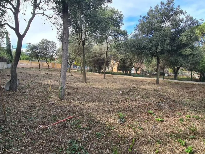 Magnífico terreno exclusivo en la mejor zona de Valldoreix, Barcelona