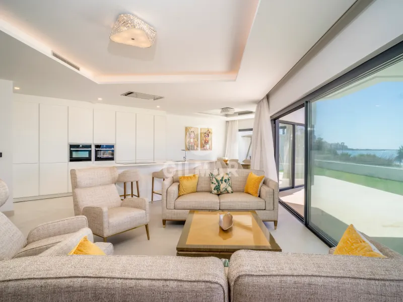 Chalet Adosado en Estepona Oeste - Málaga