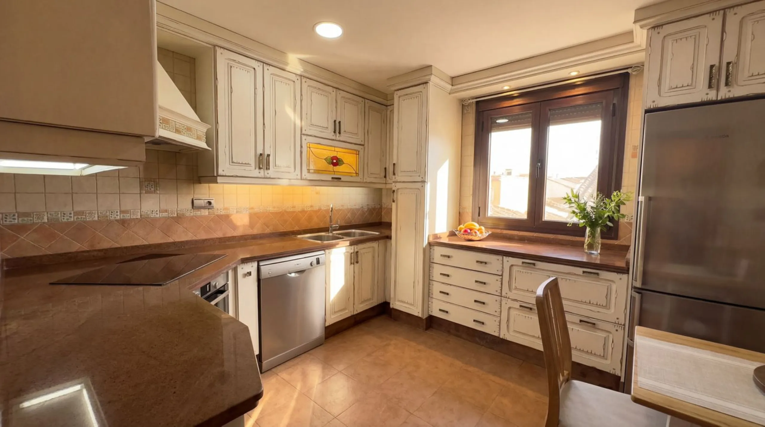 Spacious and stylish apartment with rooftop terrace and additional living level in the heart of Ronda