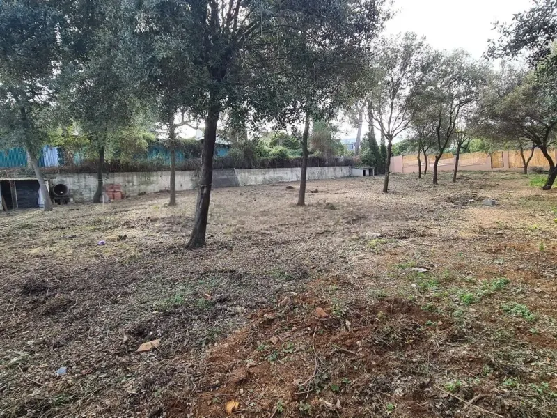 Magnífico terreno exclusivo en la mejor zona de Valldoreix, Barcelona