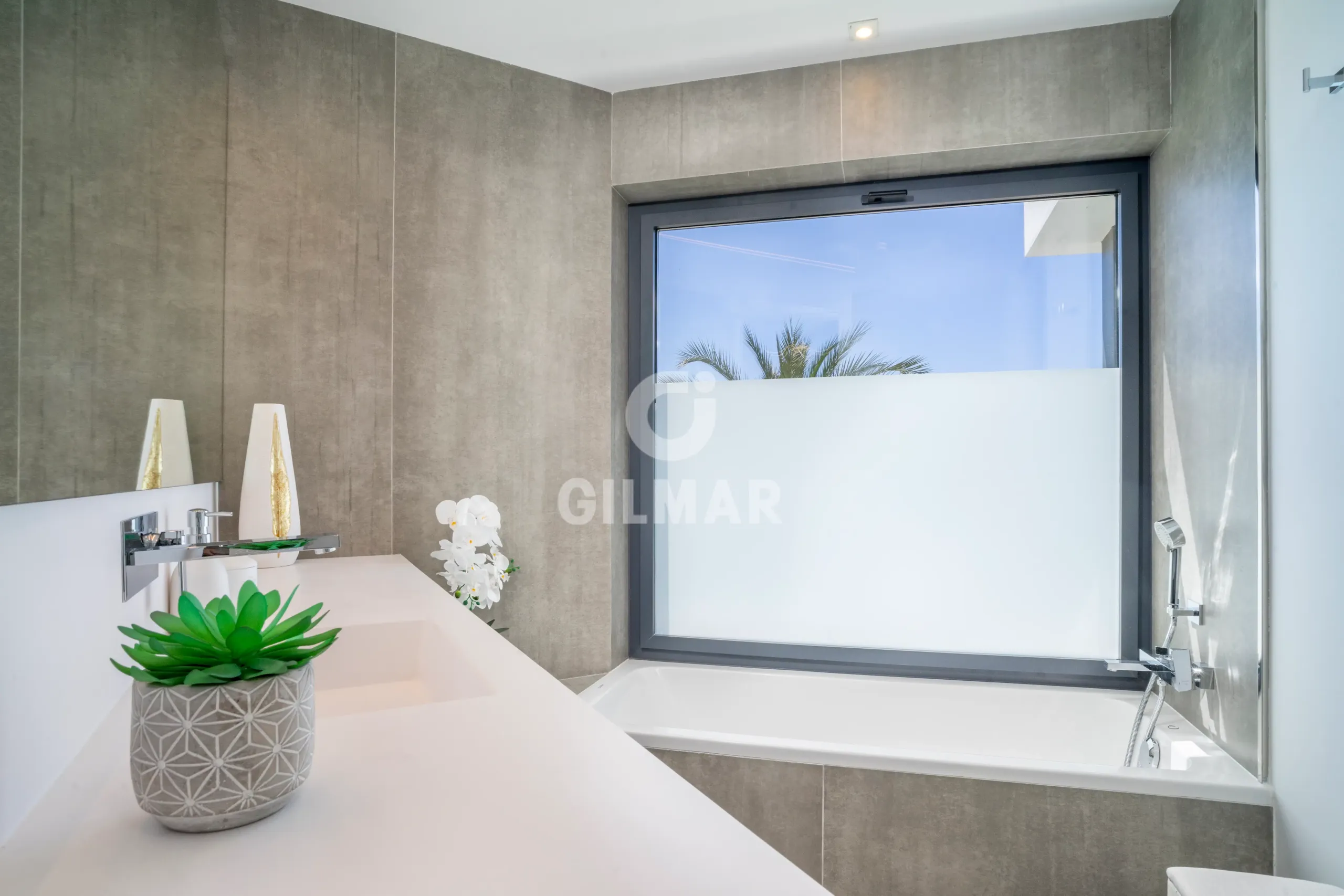 Chalet Adosado en Estepona Oeste - Málaga