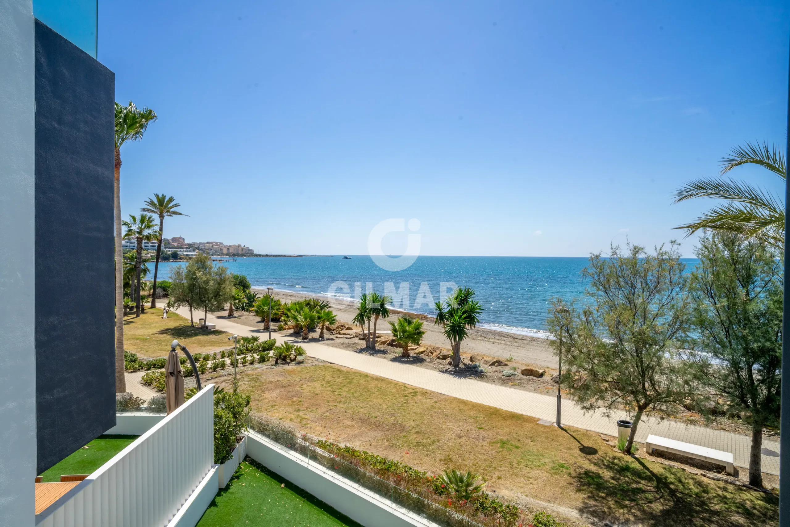 Chalet Adosado en Estepona Oeste - Málaga