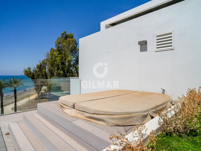 Chalet Adosado en Estepona Oeste - Málaga