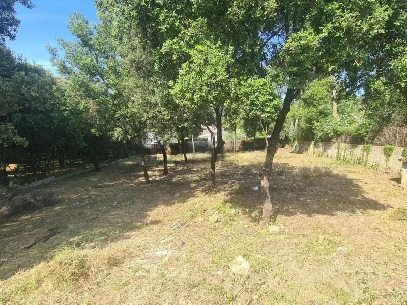 Magnífico terreno exclusivo en la mejor zona de Valldoreix, Barcelona