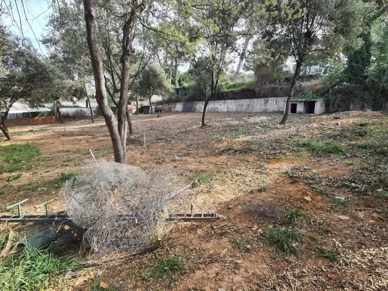 Magnífico terreno exclusivo en la mejor zona de Valldoreix, Barcelona