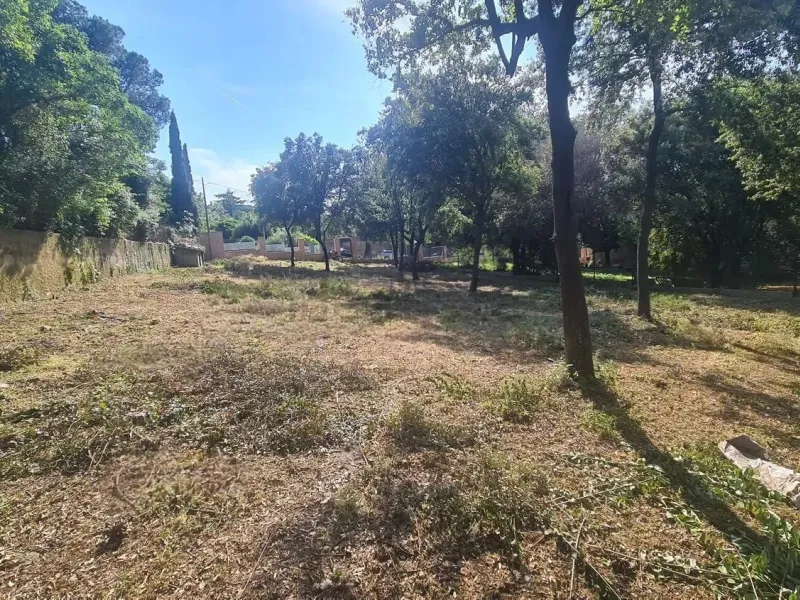 Magnífico terreno exclusivo en la mejor zona de Valldoreix, Barcelona