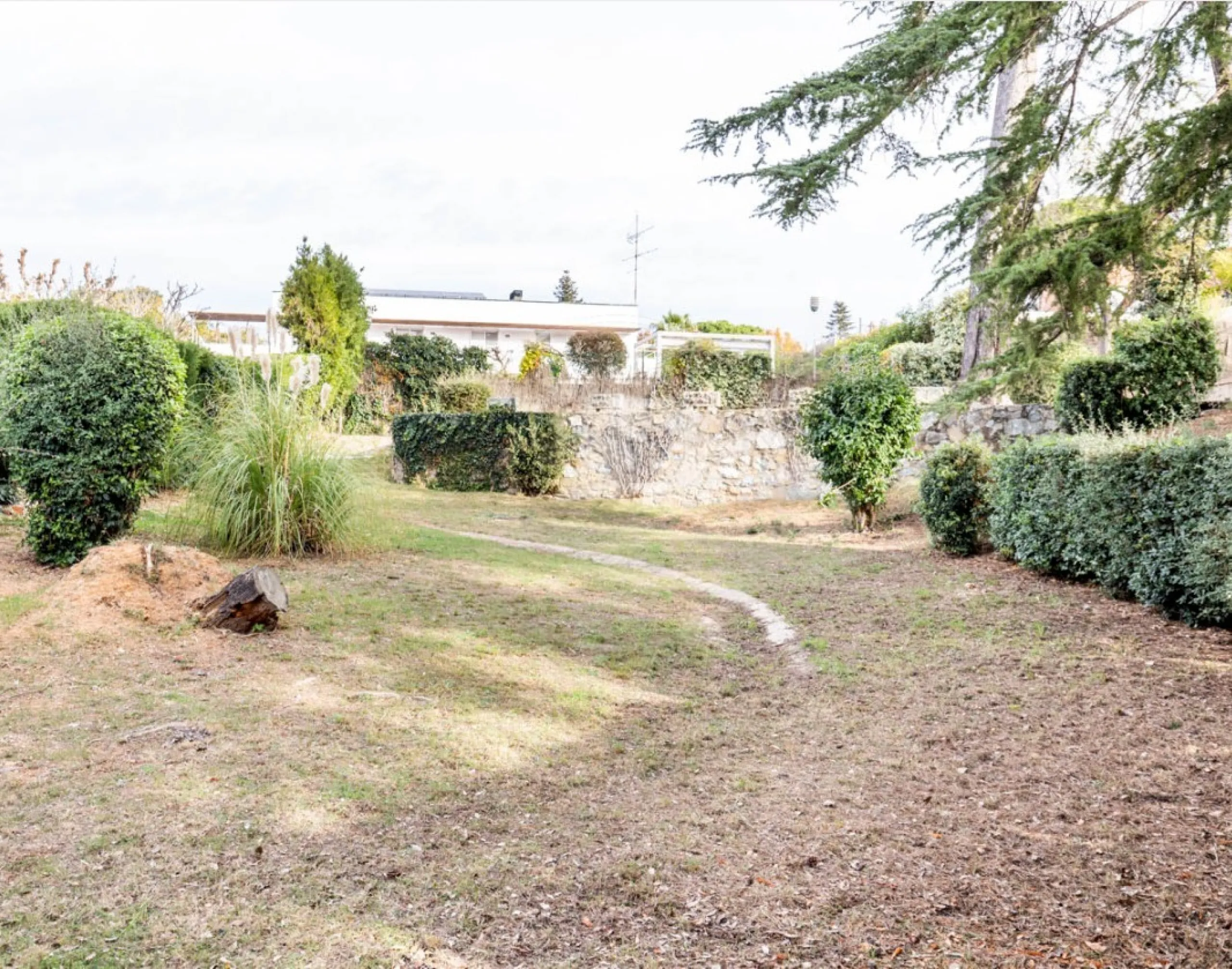 Terreno exclusivo con gran potencial en Valldoreix, Barcelona