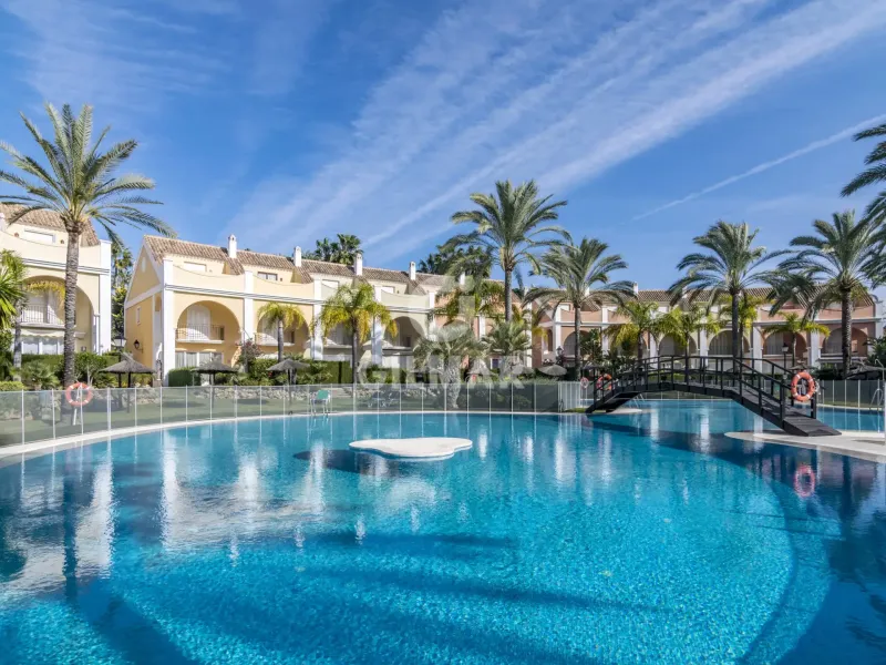 Townhouse in Marbella Este - Málaga