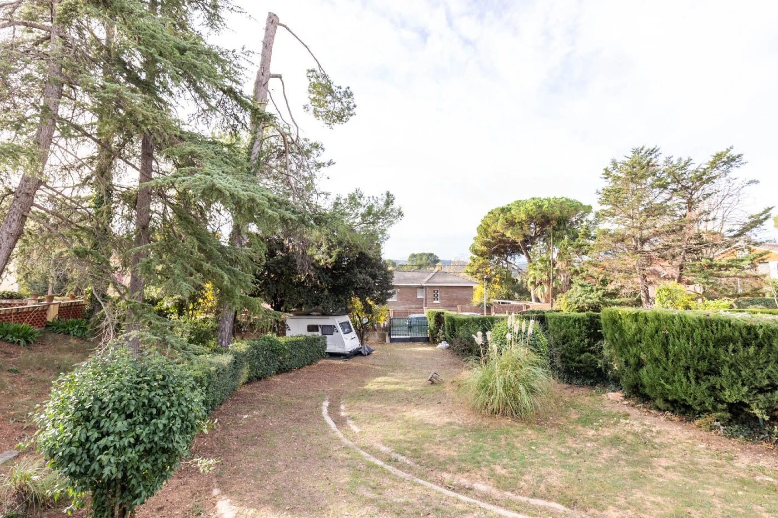 Terreno exclusivo con gran potencial en Valldoreix, Barcelona