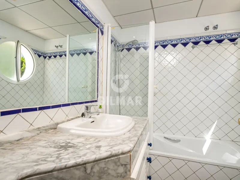 Townhouse in Marbella Este - Málaga