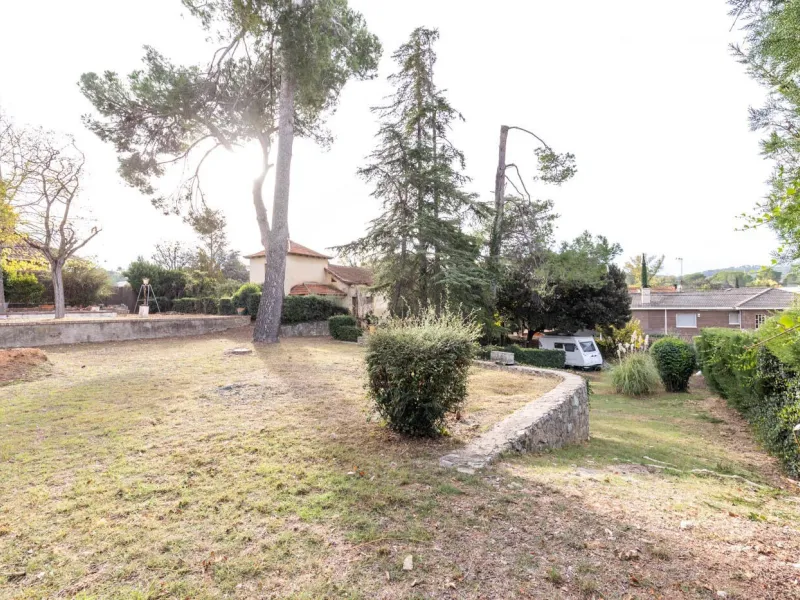Terreno exclusivo con gran potencial en Valldoreix, Barcelona