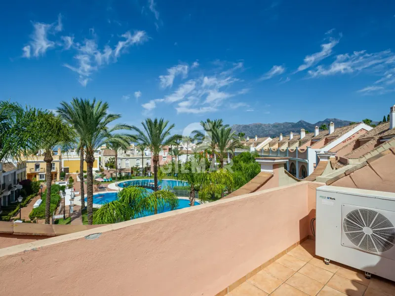 Townhouse in Marbella Este - Málaga