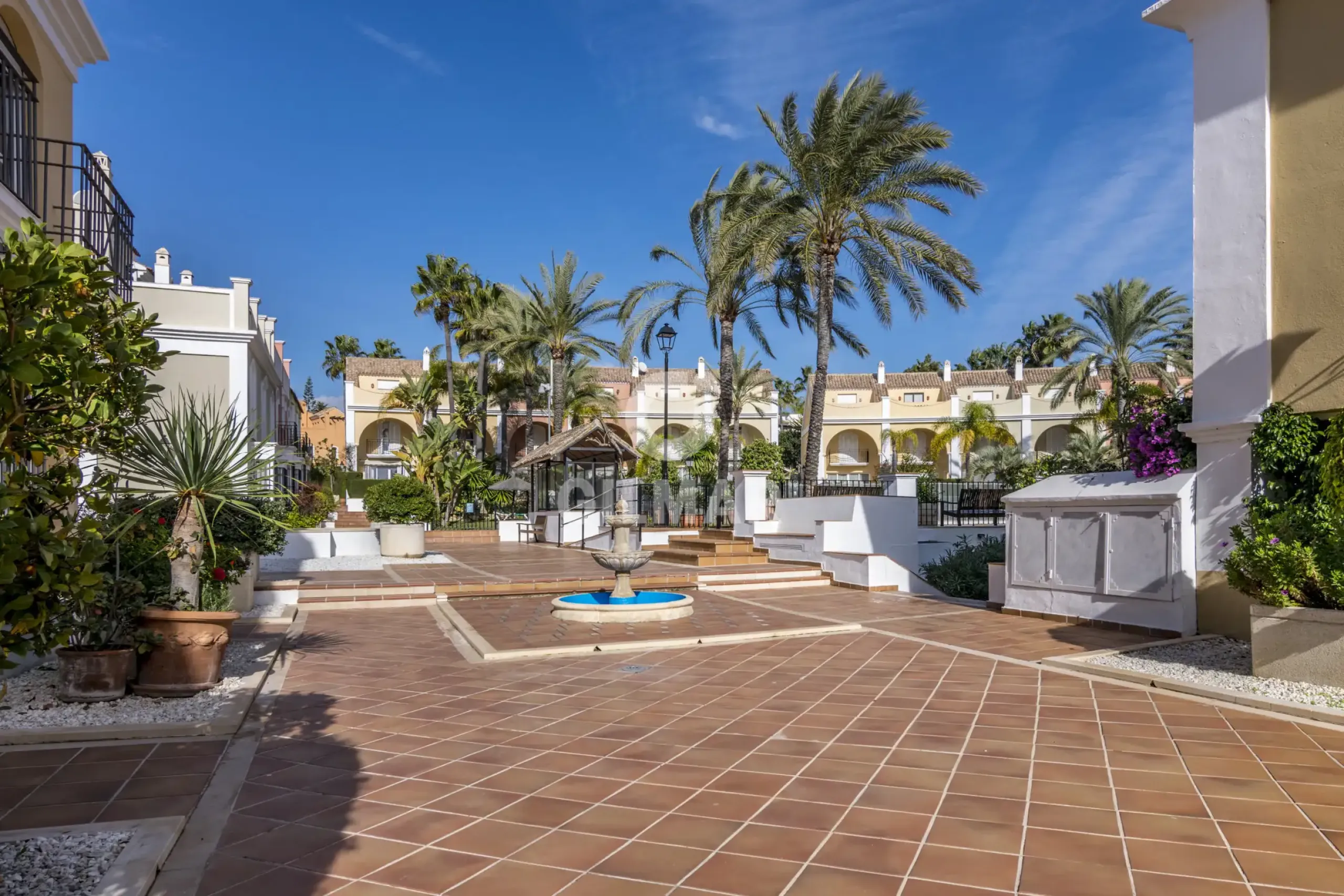 Townhouse in Marbella Este - Málaga
