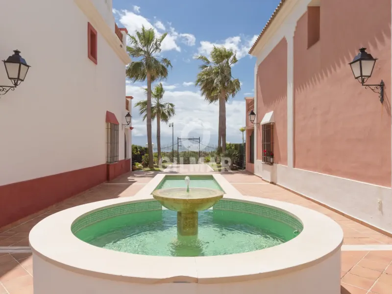 Townhouse in Marbella Este - Málaga