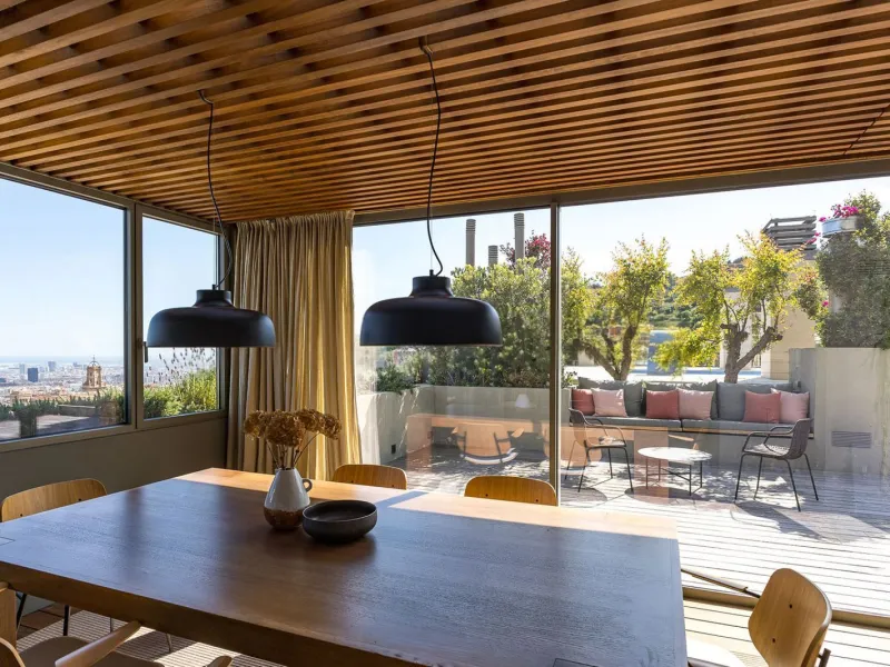 Ático exclusivo con terrazas y piscina privada en Sarria, Barcelona
