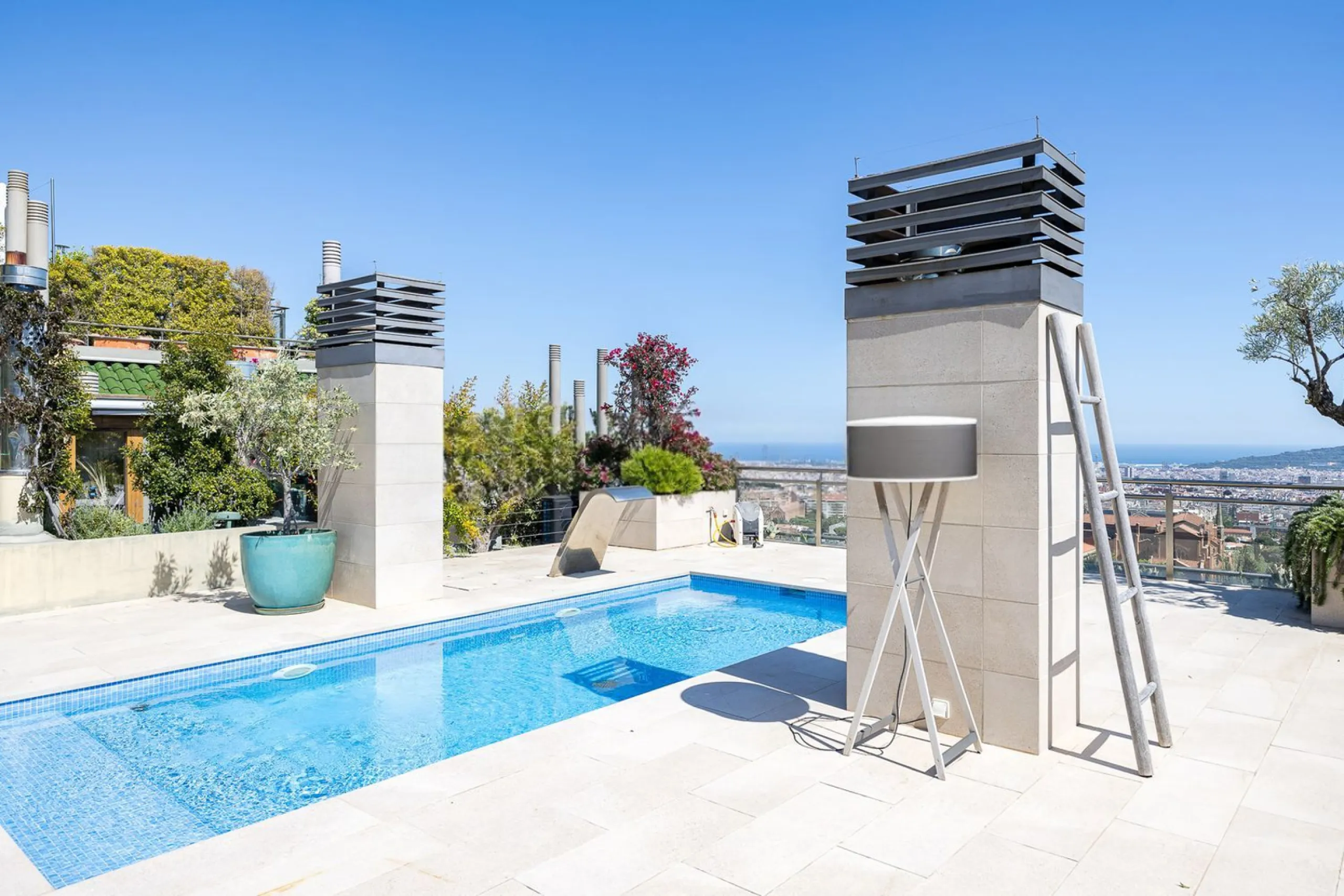 Ático exclusivo con terrazas y piscina privada en Sarria, Barcelona
